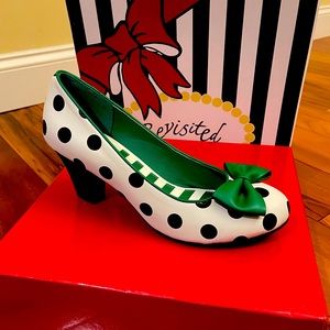 Lola Ramona green and cream pumps, US10/European41